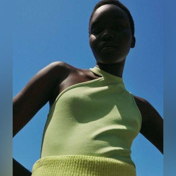 Zara Asymmetrical Ribbed Cutout Crop Top - Picture 4 of 10